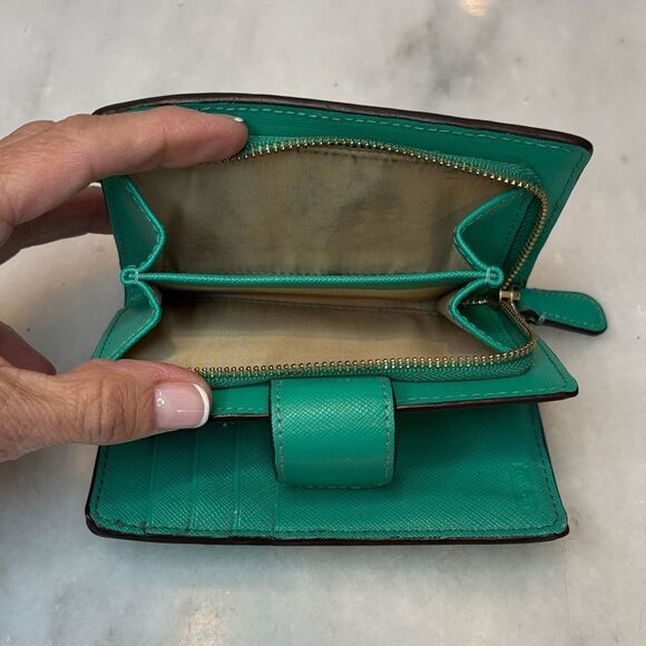 Coach Wallet Leather Cross Grain Snap Closure Compact Wallet - Picture 15 of 16